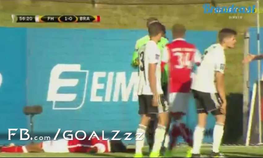إصابة مروعة لكوكا في الرأس مع براجا إصابة مروعة لكوكا في الرأس مع براجا