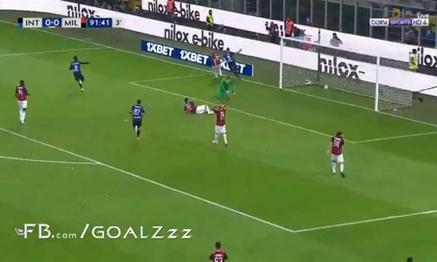 هدف فوز إنتر القاتل على ميلان من إيكاردي 0/1 (الدوري الإيطالي) هدف فوز إنتر القاتل على ميلان من إيكاردي 0/1 (الدوري الإيطالي)