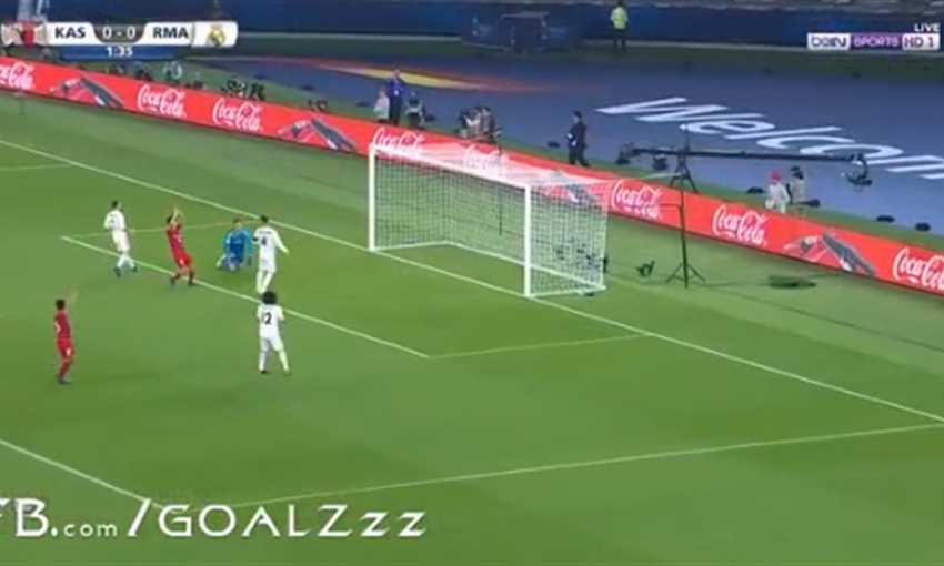 كورتوا يمنع كاشيما من تسجيل هدف أول في شباك ريال مدريد كورتوا يمنع كاشيما من تسجيل هدف أول في شباك ريال مدريد