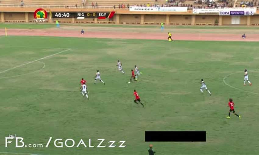 هدف تريزيجيه لـ مصر في مرمى النيجر هدف تريزيجيه لـ مصر في مرمى النيجر