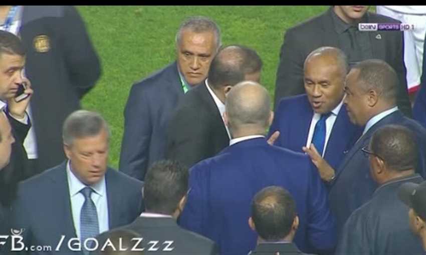 انفعال البنزرتي في حضور أحمد أحمد بنهائي دوري أبطال إفريقيا انفعال البنزرتي في حضور أحمد أحمد بنهائي دوري أبطال إفريقيا