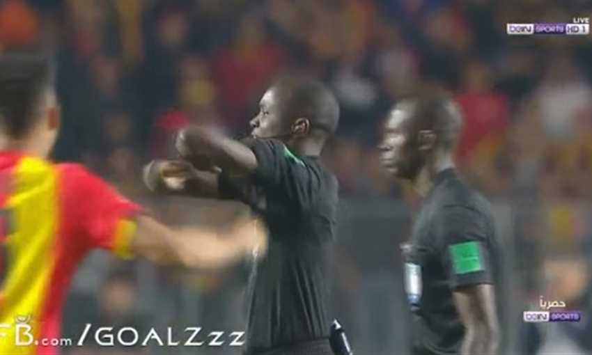 الحكم يعلن الترجي بطلا لإفريقيا الحكم يعلن الترجي بطلا لإفريقيا