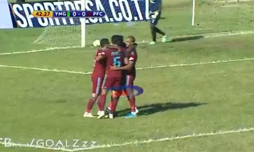 هدف بيراميدز الأول في يانج أفريكانز (إيريك تراوري) هدف بيراميدز الأول في يانج أفريكانز (إيريك تراوري)