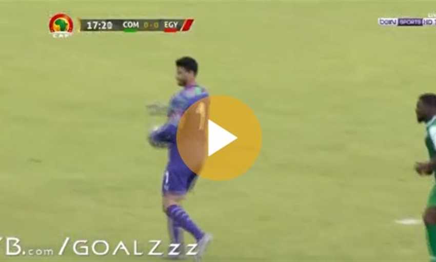 الشناوي يتصدى لهجمة جزر القمر الشناوي يتصدى لهجمة جزر القمر