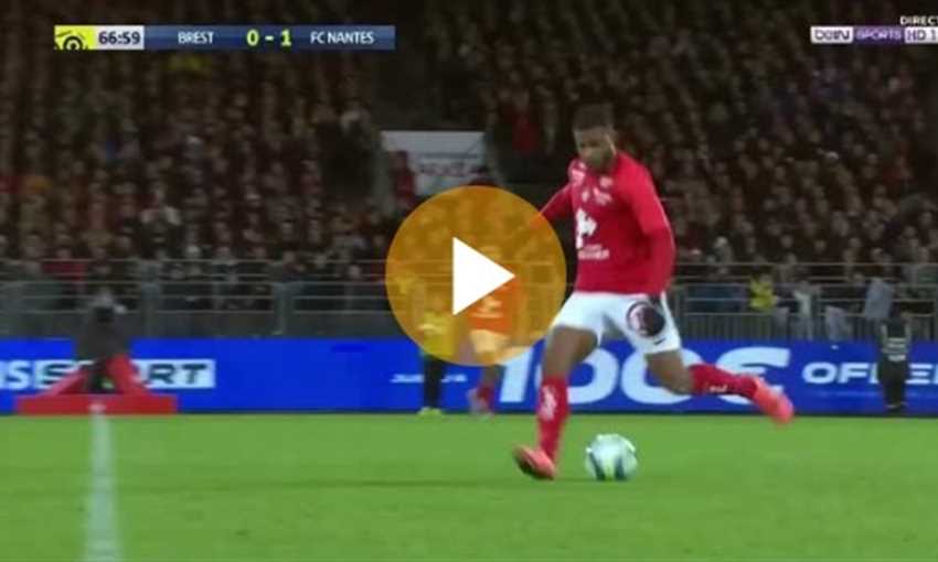 هدف فوز آنجيه على نيم (الدوري الفرنسي) هدف فوز آنجيه على نيم (الدوري الفرنسي)