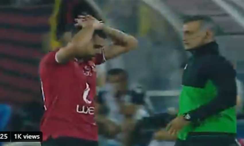 لقطة الوداع لـ أحمد فتحي مع الأهلي لقطة الوداع لـ أحمد فتحي مع الأهلي