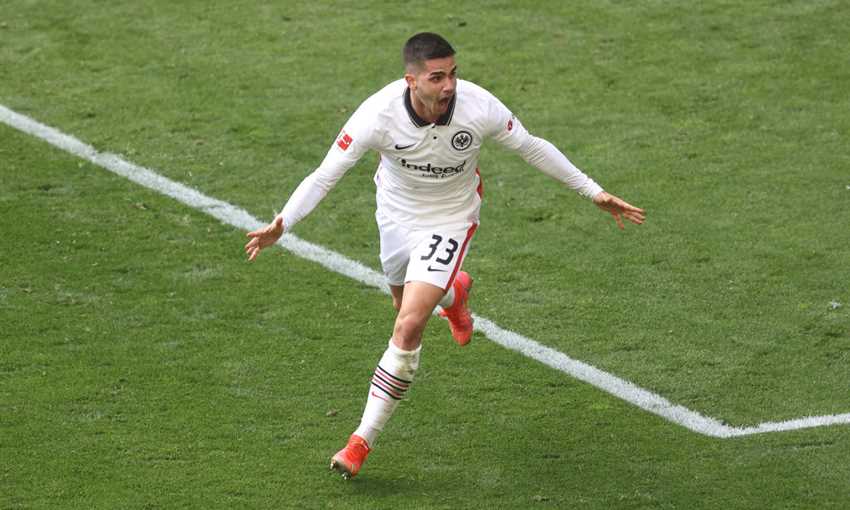 ملخص فوز إينتراخت فرانكفورت على بوروسيا دورتموند 2-1 (الدوري الألماني) ملخص فوز إينتراخت فرانكفورت على بوروسيا دورتموند 2-1 (الدوري الألماني)