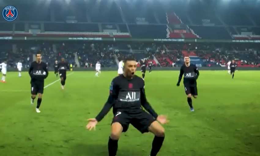 باريس سان جيرمان بطل الدوري الفرنسي 2021\2022 باريس سان جيرمان بطل الدوري الفرنسي 2021\2022