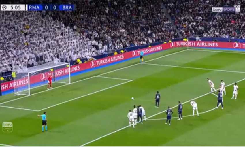 لونين يتألق ويتصدى لركلة جزاء أمام سبورتنج براجا (دوري أبطال أوروبا) لونين يتألق ويتصدى لركلة جزاء أمام سبورتنج براجا (دوري أبطال أوروبا)