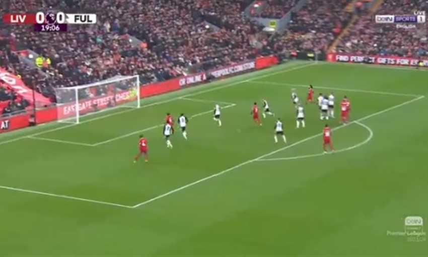 هدف ليفربول الأول الرائع ضد فولام - ترينت أرنولد (الدوري الإنجليزي) هدف ليفربول الأول الرائع ضد فولام - ترينت أرنولد (الدوري الإنجليزي)