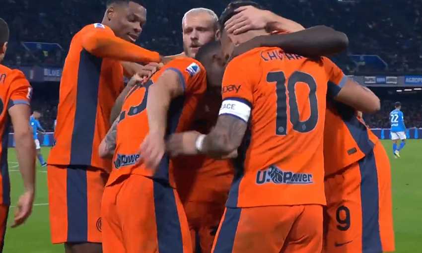 ملخص فوز إنتر على نابولي 3-0 (الدوري الإيطالي) ملخص فوز إنتر على نابولي 3-0 (الدوري الإيطالي)