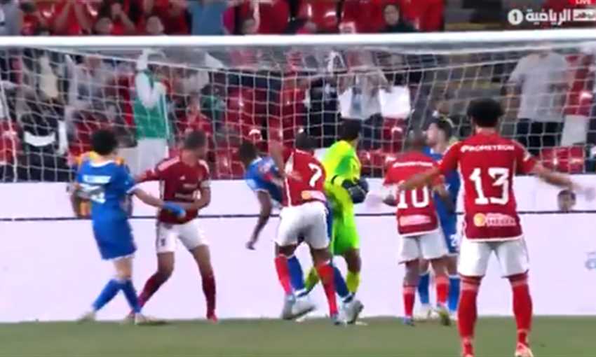 هدف الأهلي الأول أمام مودرن فيوتشر - كهربا (السوبر المصري) هدف الأهلي الأول أمام مودرن فيوتشر - كهربا (السوبر المصري)