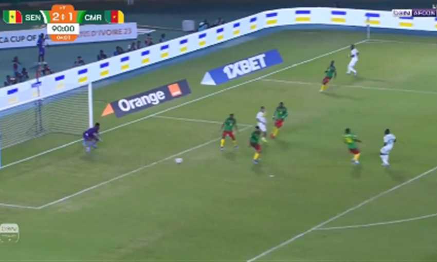 هدف السنغال الثالث ضد الكاميرون - ساديو ماني (أمم إفريقيا) هدف السنغال الثالث ضد الكاميرون - ساديو ماني (أمم إفريقيا)
