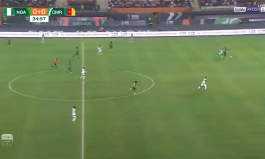 هدف نيجيريا الأول ضد الكاميرون - لوكمان (أمم إفريقيا) هدف نيجيريا الأول ضد الكاميرون - لوكمان (أمم إفريقيا)