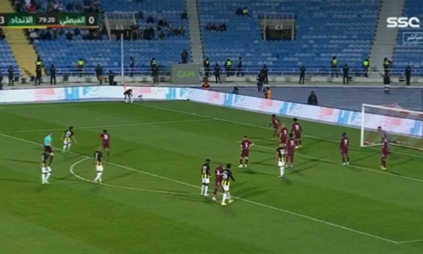 هدف حجازي الثاني للاتحاد في مرمى الفيصلي (الدوري السعودي) هدف حجازي الثاني للاتحاد في مرمى الفيصلي (الدوري السعودي)