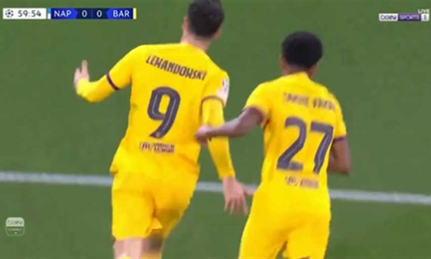 هدف برشلونة الأول ضد نابولي - ليفاندوفسكي (دوري أبطال أوروبا) هدف برشلونة الأول ضد نابولي - ليفاندوفسكي (دوري أبطال أوروبا)