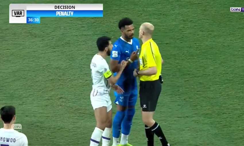 هدف العين الثالث ضد الهلال - سفيان رحيمي (دوري أبطال آسيا) هدف العين الثالث ضد الهلال - سفيان رحيمي (دوري أبطال آسيا)