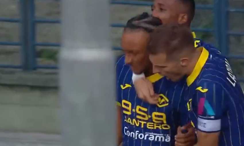 أهداف فوز هيلاس فيرونا على نابولي 3-0 (الدوري الإيطالي) أهداف فوز هيلاس فيرونا على نابولي 3-0 (الدوري الإيطالي)