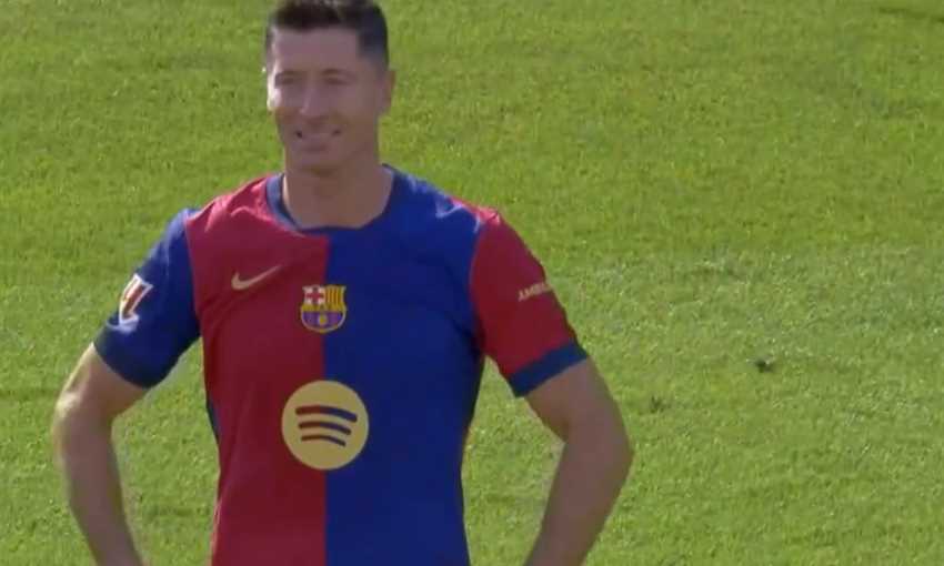 ملخص فوز برشلونة على بلد الوليد 7-0 (الدوري الإسباني) ملخص فوز برشلونة على بلد الوليد 7-0 (الدوري الإسباني)