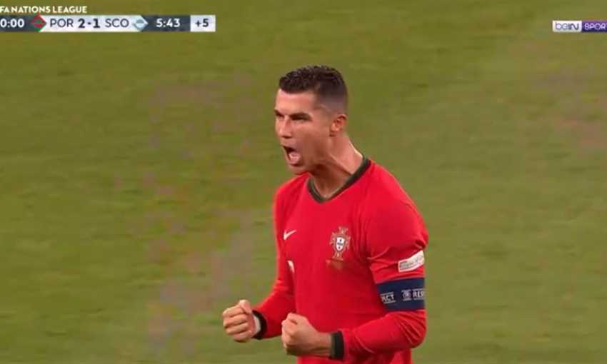 901 لرونالدو.. ملخص فوز البرتغال على اسكتلندا 2-1 (دوري الأمم الأوروبية) 901 لرونالدو.. ملخص فوز البرتغال على اسكتلندا 2-1 (دوري الأمم الأوروبية)