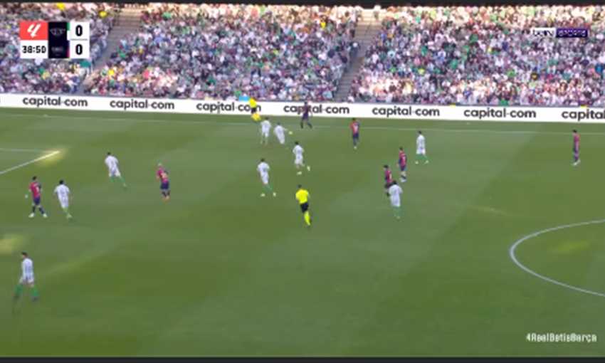 هدف برشلونة الأول ضد بيتيس - روبرت ليفاندوفسكي (الدوري الإسباني) هدف برشلونة الأول ضد بيتيس - روبرت ليفاندوفسكي (الدوري الإسباني)