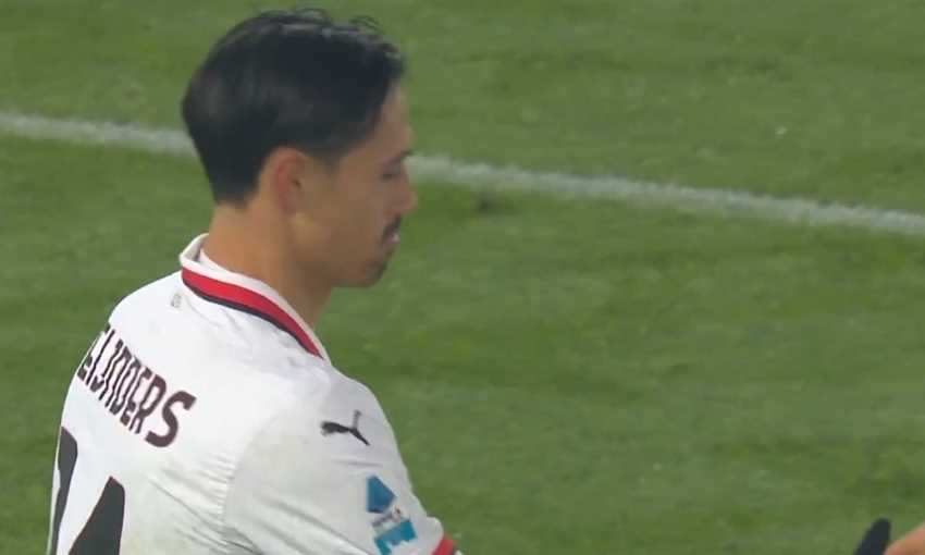 هدف فوز ميلان على هيلاس فيرونا 1-0 (الدوري الإيطالي) هدف فوز ميلان على هيلاس فيرونا 1-0 (الدوري الإيطالي)