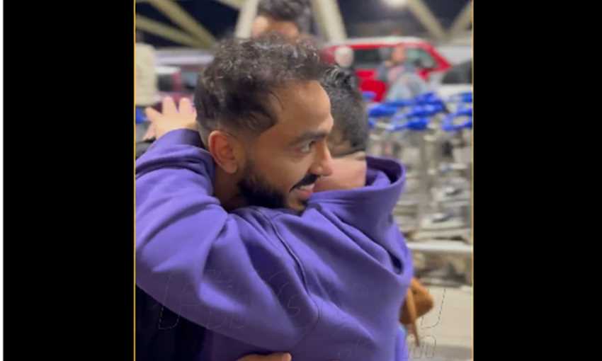 كهربا في مطار القاهرة قبل التوجه إلى ليبيا للانضمام للاتحاد كهربا في مطار القاهرة قبل التوجه إلى ليبيا للانضمام للاتحاد