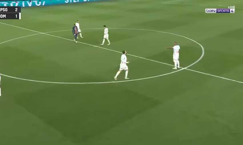 هدف مارسيليا الأول ضد باريس سان جيرمان - أمين جويري (الدوري الفرنسي) هدف مارسيليا الأول ضد باريس سان جيرمان - أمين جويري (الدوري الفرنسي)