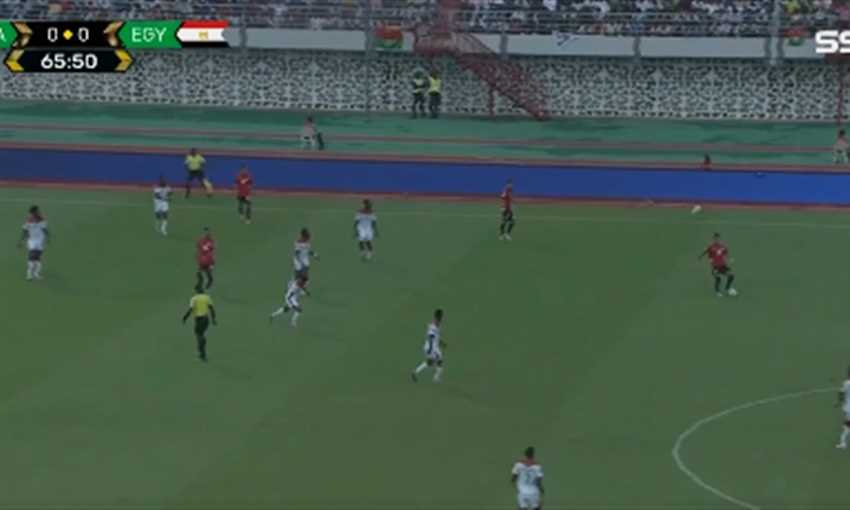 هدف مصر الملغي ضد بوركينا فاسو - أسامة فيصل (تصفيات كأس العالم) هدف مصر الملغي ضد بوركينا فاسو - أسامة فيصل (تصفيات كأس العالم)