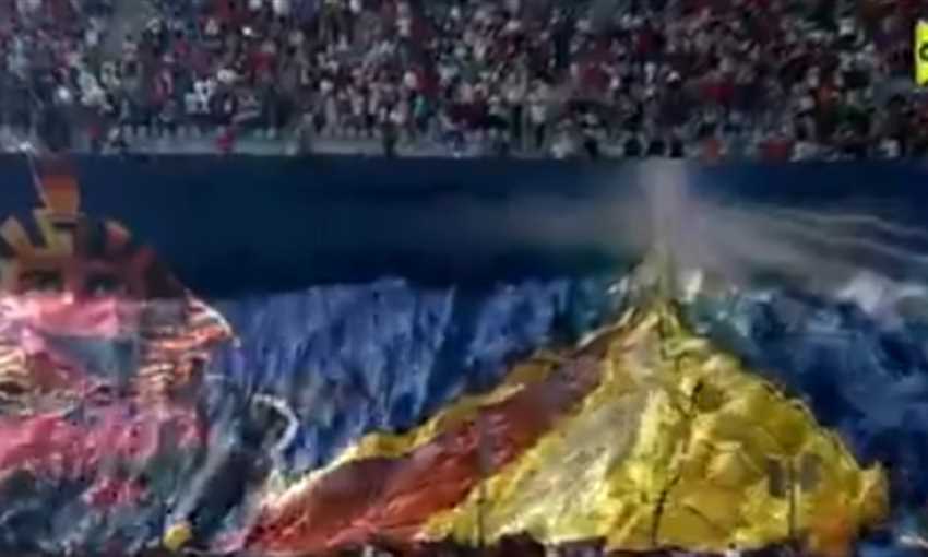 دخلة جمهور منتخب مصر احتفالا بالوصول لكأس العالم دخلة جمهور منتخب مصر احتفالا بالوصول لكأس العالم