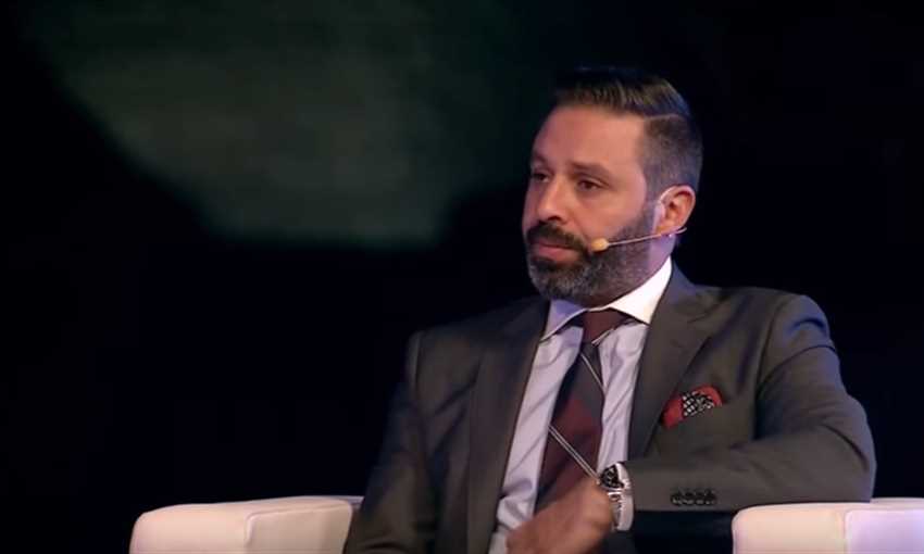 حازم إمام