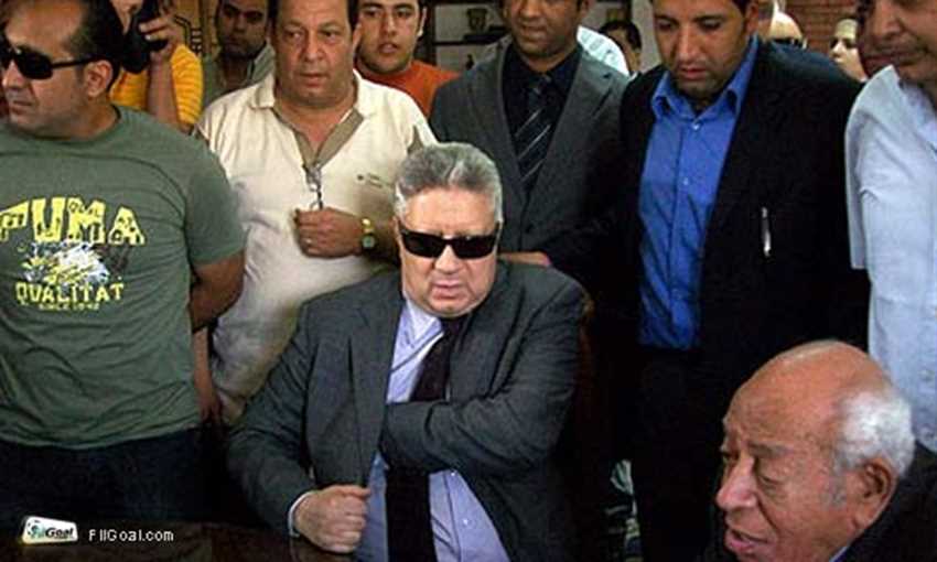منصور يتقدم بأوراقه لانتخابات الزمالك