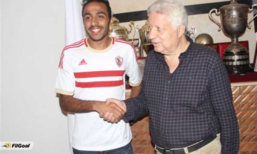 صورة أرشيفية لحظة توقيع كهربا مع الزمالك
