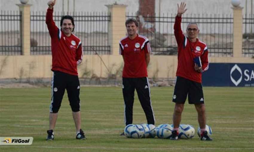 كوبر والجهاز الفني لمنتخب مصر
