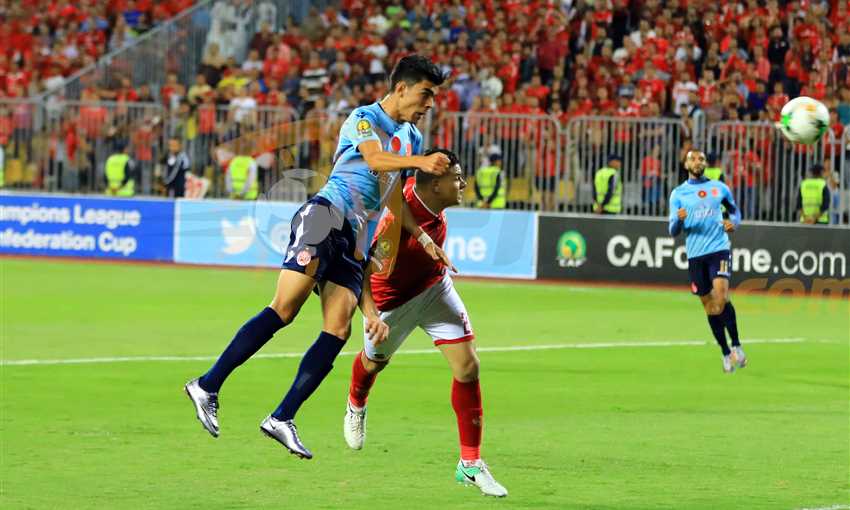 أشرف بنشرقي لاعب الوداد لحظة تسجيل الهدف في الأهلي