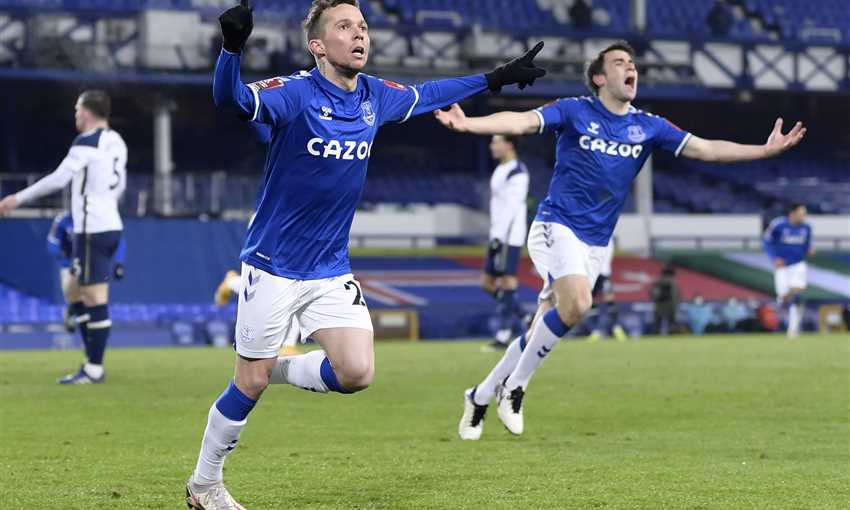 إيفرتون - توتنام