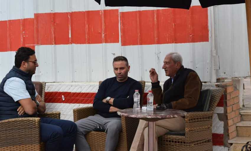 حازم إمام وميدو مع رئيس الزمالك من مران الفريق