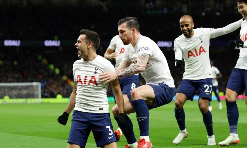 توتنام هوتسبير ليدز الدوري الإنجليزي