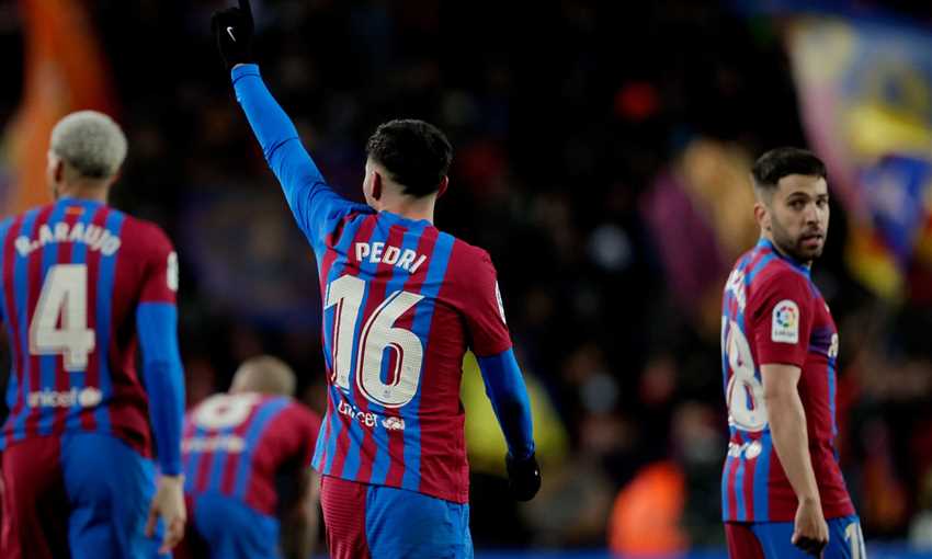 احتفالات برشلونة بهدف بيدري