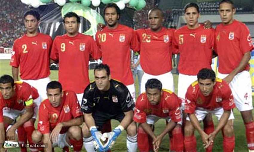الأهلي ينتظر نقطة الاحتفال بالدرع
