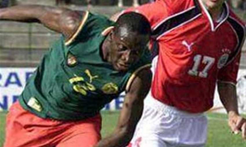 أحمد حسن توج مسيرة 100 مباراة دولية مع المنتخب بهدف رائع