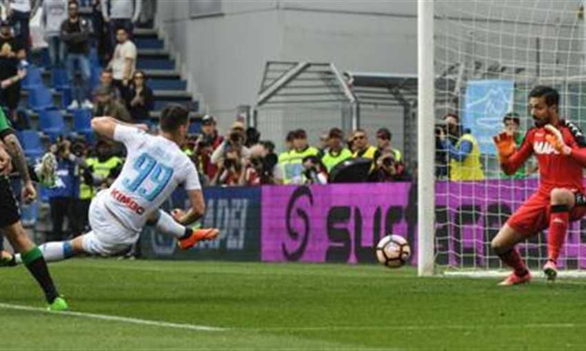 ساسولو 2 - 2 نابولي (الدوري الإيطالي)