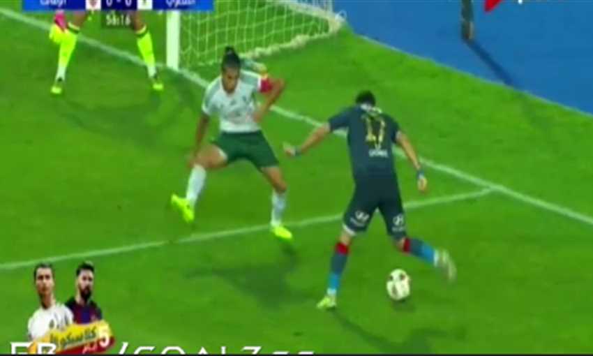 احتساب ركلة جزاء للزمالك والحكم يتراجع عن قراره