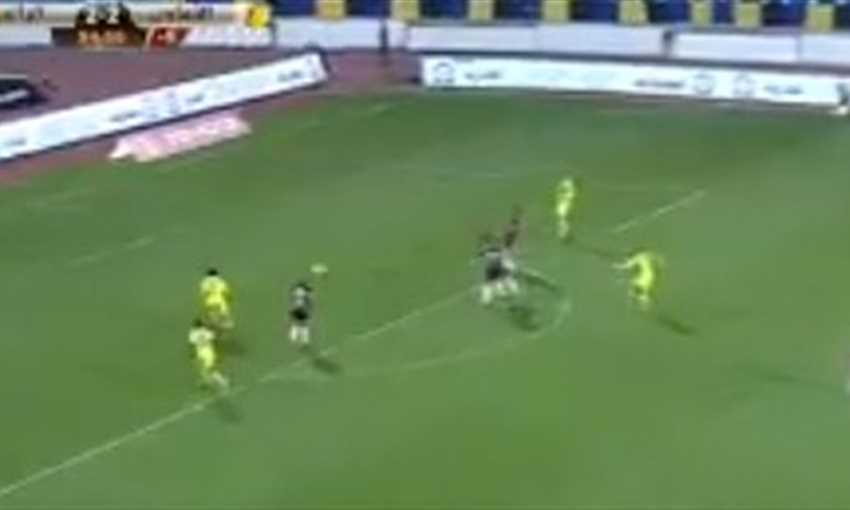 متعب يهدر في الدقيقة الأخيرة من مباراة التعاون والرائد