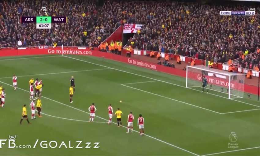 تشك يصد ركلة جزاء من واتفورد