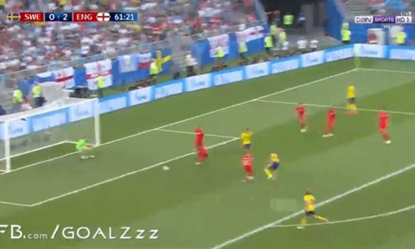 تصدي بيكفورد المستحيل في مباراة إنجلترا والسويد