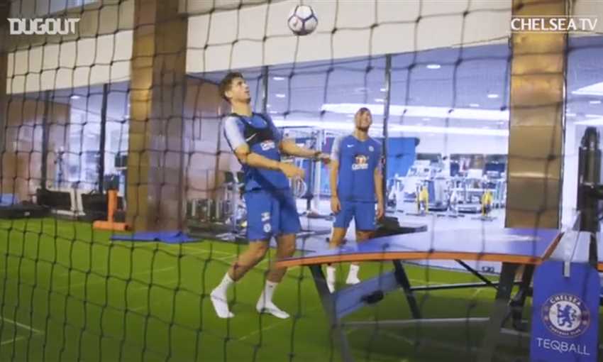 موراتا وكوفاسيتش بتحدي تنس الطاولة بالرأس في تدريبات تشيلسي