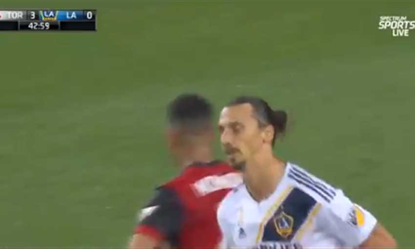 إبراهيموفيتش يسجل الهدف رقم 500 في مسيرته