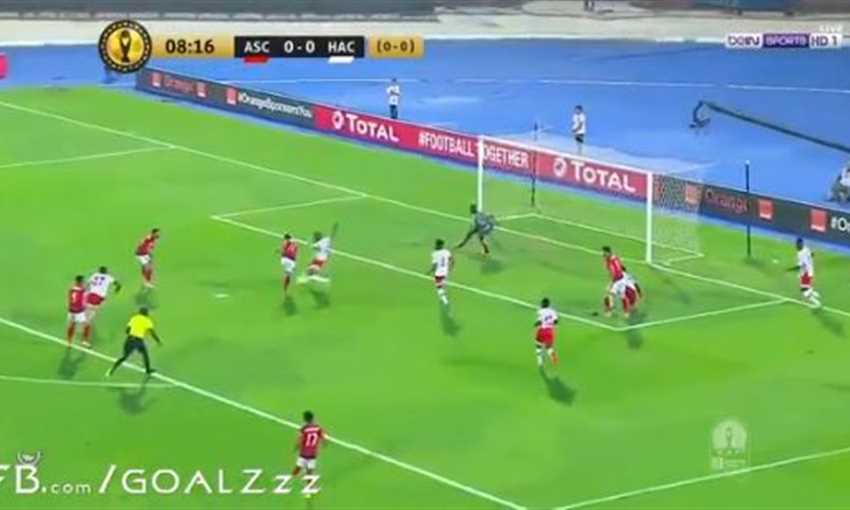 فرصة خطيرة للأهلي عن طريق وليد سليمان ضد هوريا (دوري أبطال إفريقيا)
