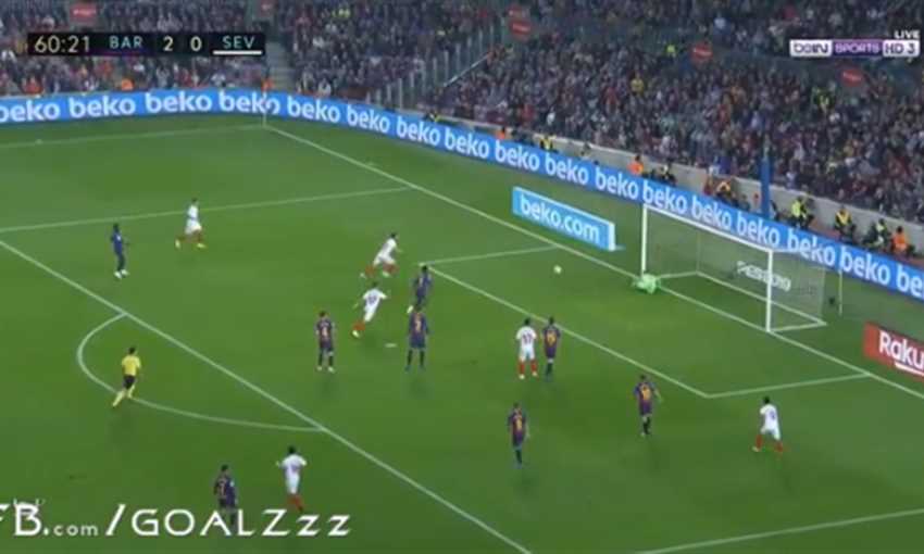 تصدي تير شتيجن المزدوج في مواجهة إشبيلية 